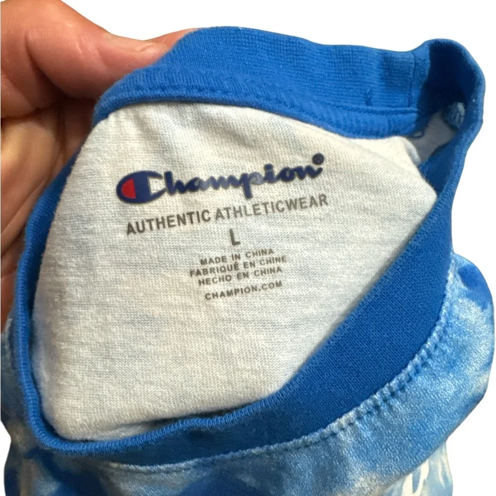 Champion Youth Boys‎ Blue Tie Dye T-Shirt Size Large Spell Out Champion Shirt